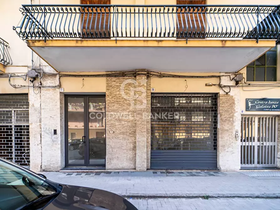 Immagine 15 di Locale commerciale in affitto  in Via Felice Paradiso 20-22 a Acireale