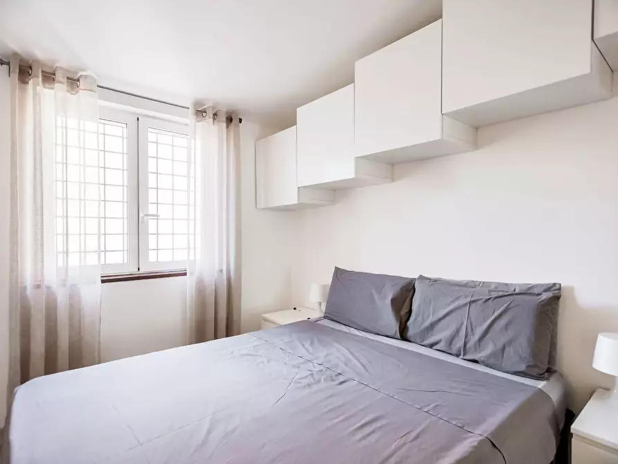 Immagine 13 di Appartamento in vendita  in Via Santa Giovanna Elisabetta 66 a Roma