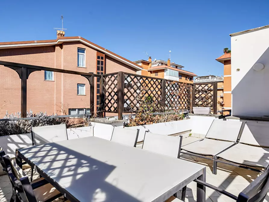 Immagine 34 di Appartamento in vendita  in Via Santa Giovanna Elisabetta 66 a Roma