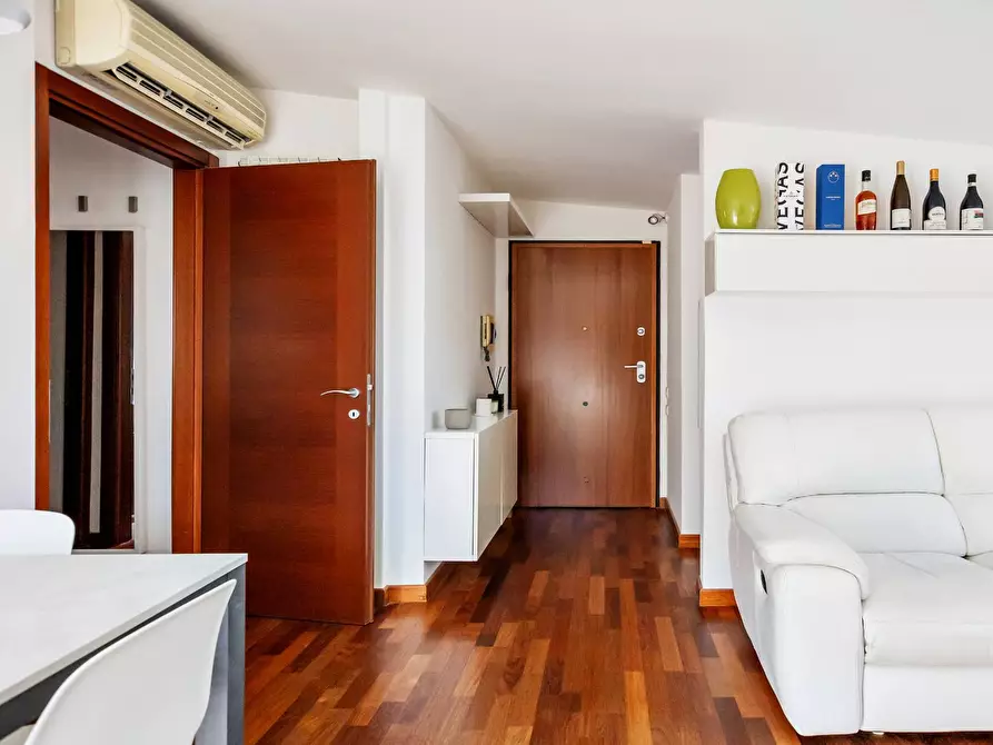 Immagine 31 di Appartamento in vendita  in Via Santa Giovanna Elisabetta 66 a Roma