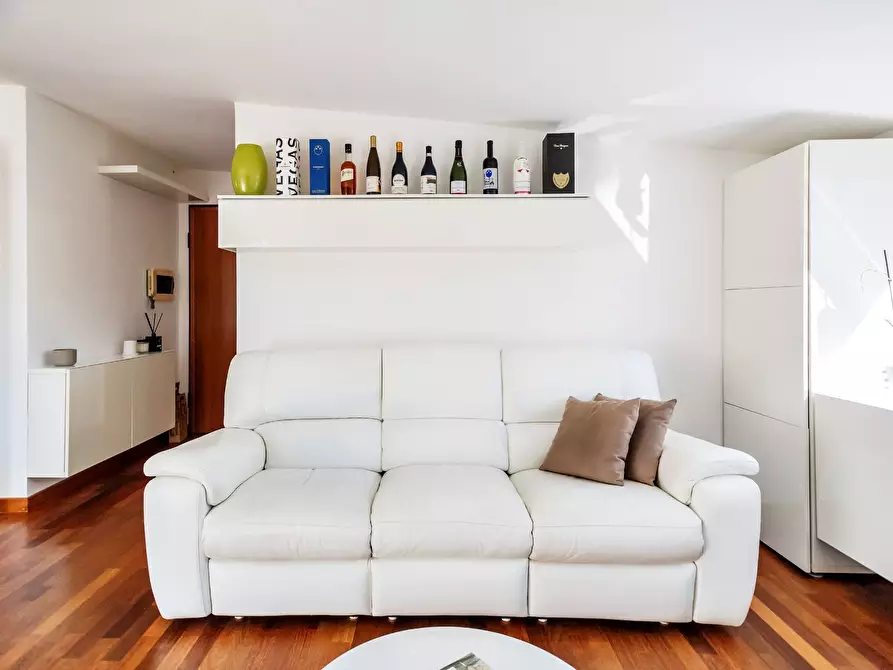 Immagine 36 di Appartamento in vendita  in Via Santa Giovanna Elisabetta 66 a Roma