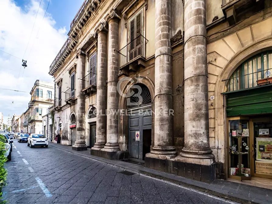 Immagine 57 di Palazzo in vendita  in Corso Savoia 84 a Acireale
