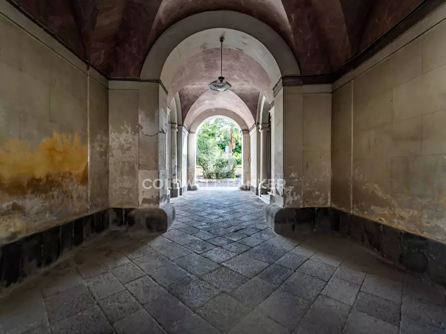 Immagine 53 di Palazzo in vendita  in Corso Savoia 84 a Acireale