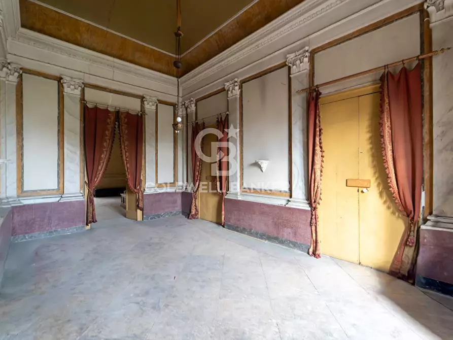 Immagine 39 di Palazzo in vendita  in Corso Savoia 84 a Acireale