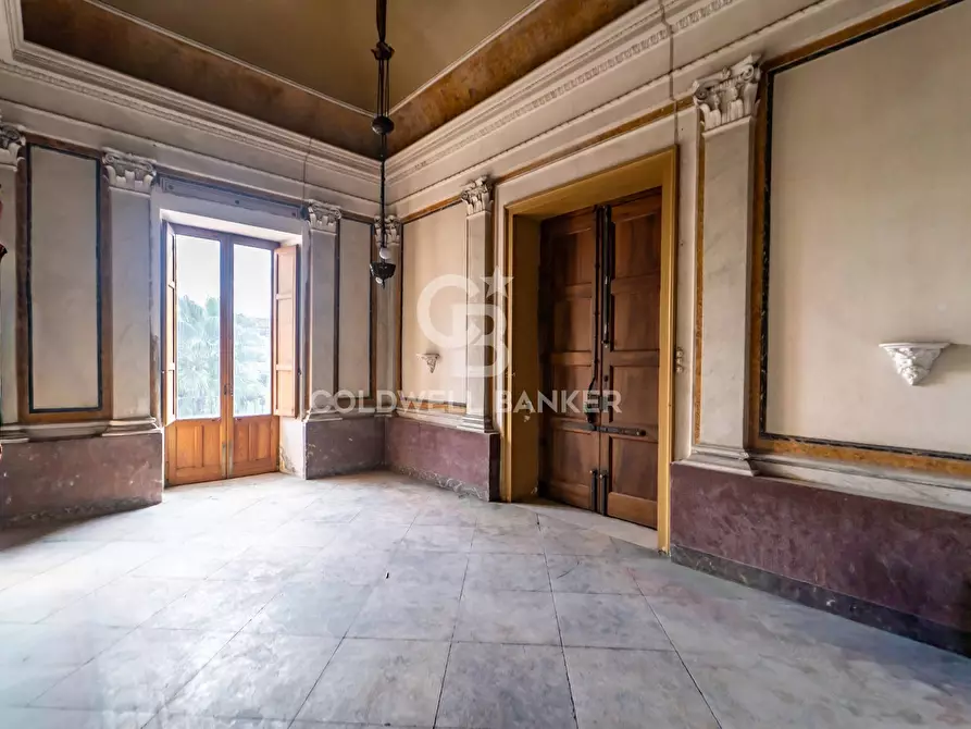 Immagine 38 di Palazzo in vendita  in Corso Savoia 84 a Acireale