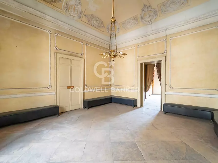 Immagine 32 di Palazzo in vendita  in Corso Savoia 84 a Acireale