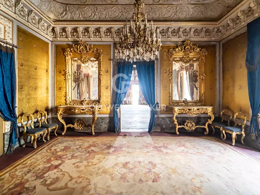 Immagine 3 di Palazzo in vendita  in Corso Savoia 84 a Acireale