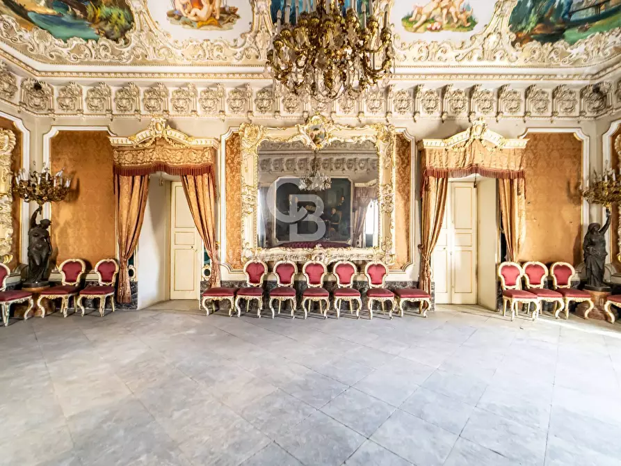 Immagine 13 di Palazzo in vendita  in Corso Savoia 84 a Acireale