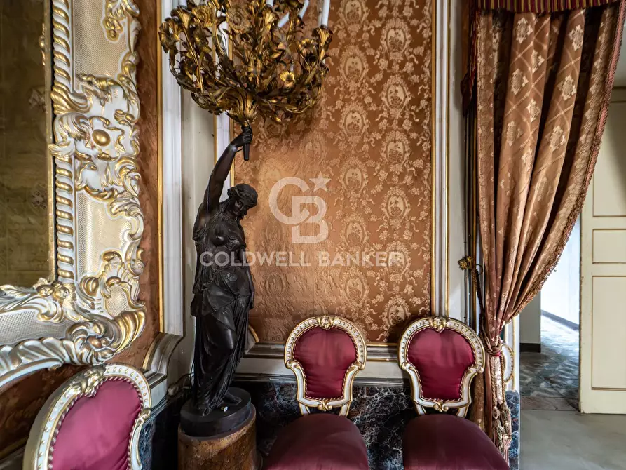 Immagine 17 di Palazzo in vendita  in Corso Savoia 84 a Acireale