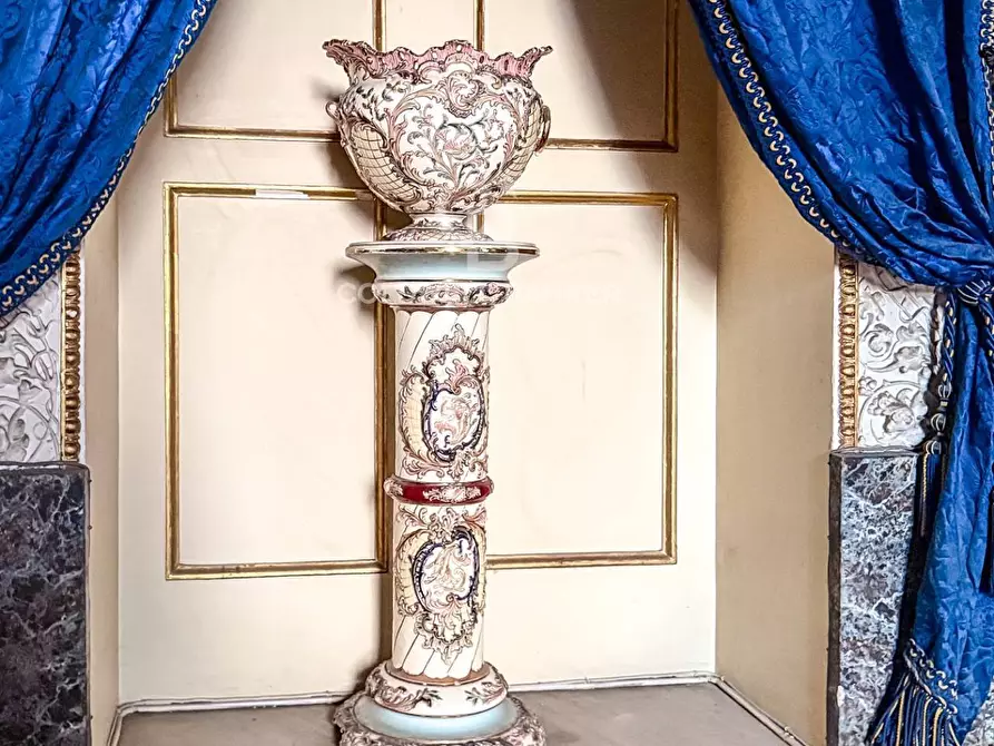 Immagine 25 di Palazzo in vendita  in Corso Savoia 84 a Acireale