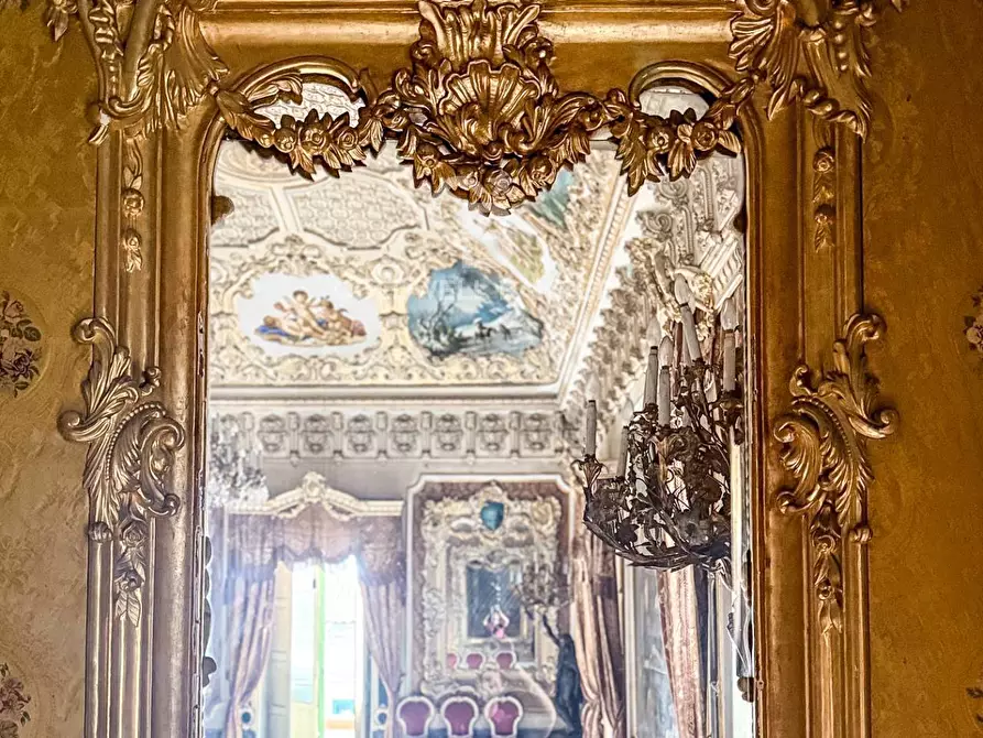 Immagine 28 di Palazzo in vendita  in Corso Savoia 84 a Acireale