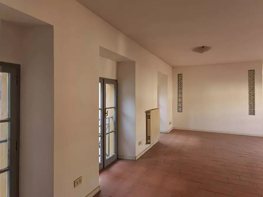 Immagine 7 di Ufficio in vendita  in Via Umberto I 7 a Foligno