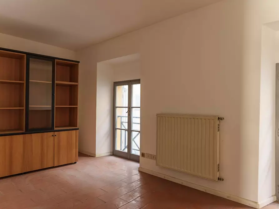 Immagine 13 di Ufficio in vendita  in Via Umberto I 7 a Foligno