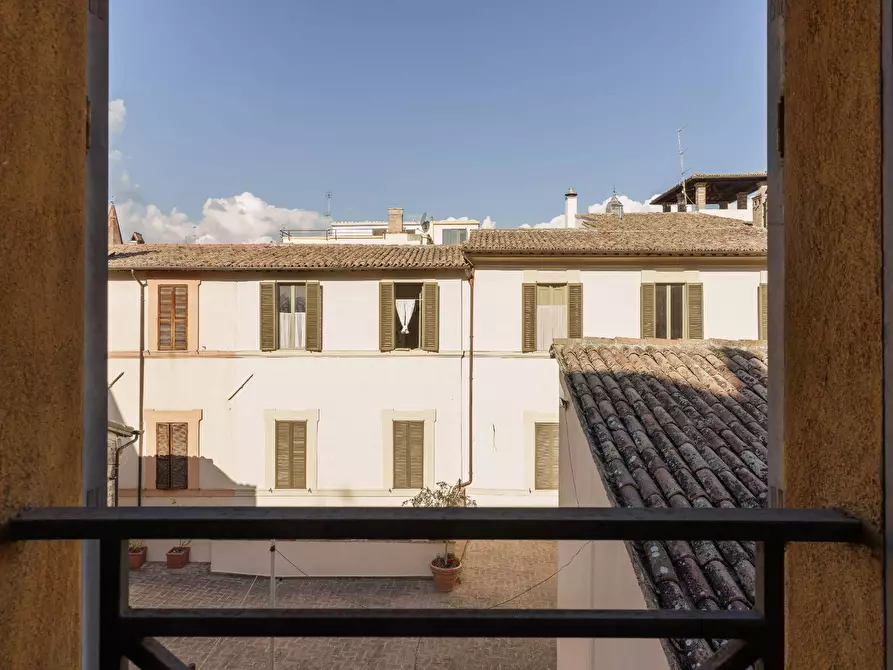 Immagine 16 di Ufficio in vendita  in Via Umberto I 7 a Foligno