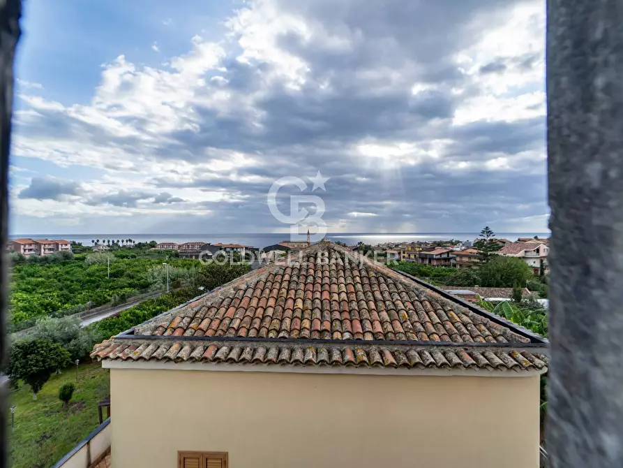 Immagine 37 di Rustico / casale in vendita  in via maugeri 7 a Acireale