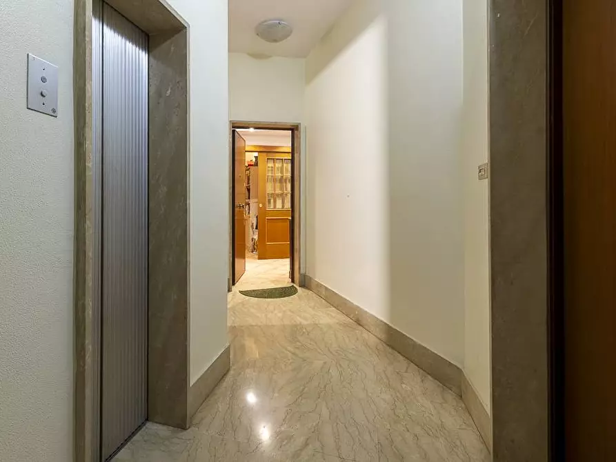 Immagine 10 di Appartamento in vendita  in Via Marino Ghetaldi 33 a Roma