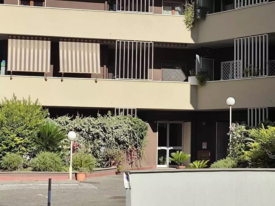 Immagine 1 di Appartamento in vendita  in Via Marino Ghetaldi 33 a Roma