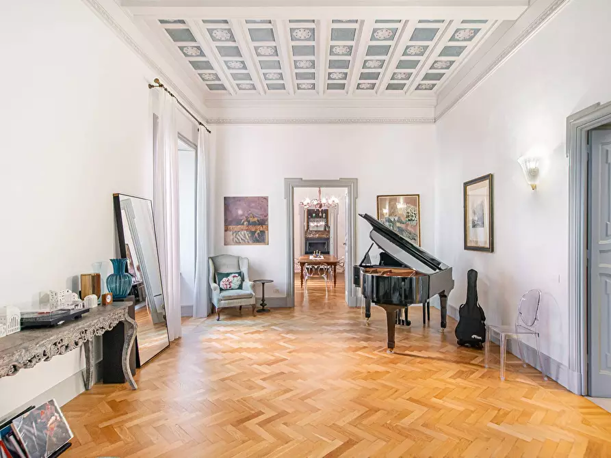 Immagine 5 di Appartamento in vendita  in Via Giovanni Mercadante a Roma