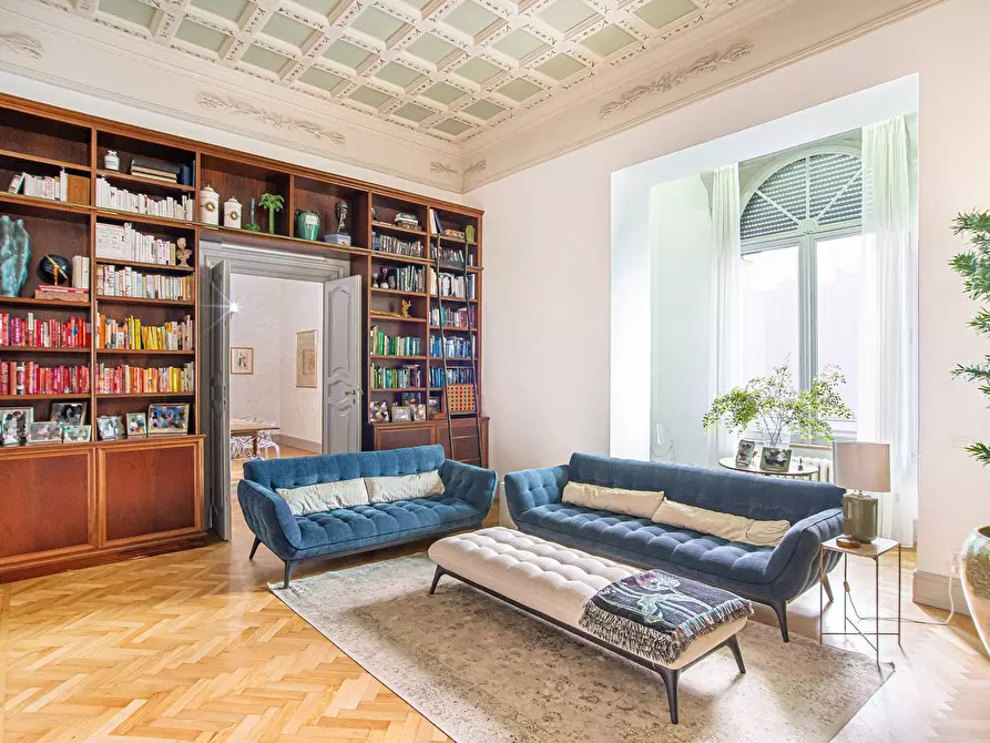 Immagine 11 di Appartamento in vendita  in Via Giovanni Mercadante a Roma