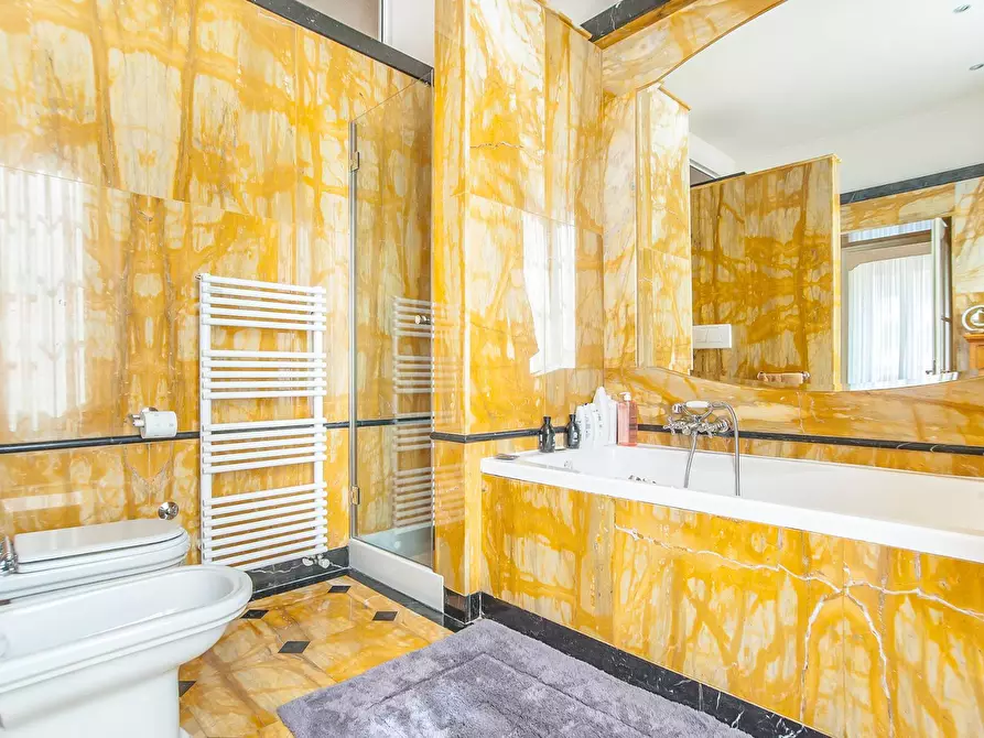 Immagine 27 di Appartamento in vendita  in Via Giovanni Mercadante a Roma