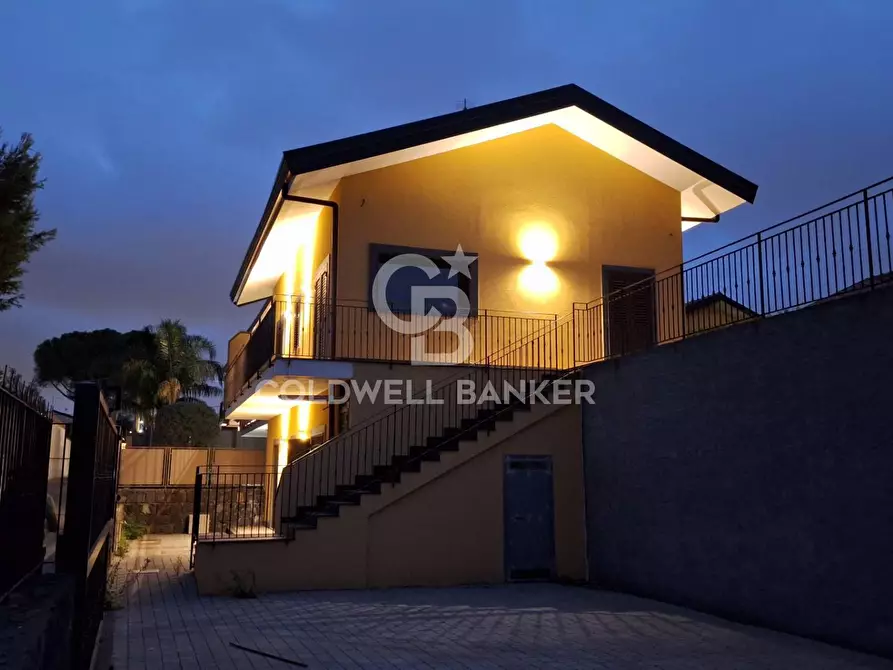 Immagine 2 di Villa in vendita  in via magenta 26 a Mascalucia