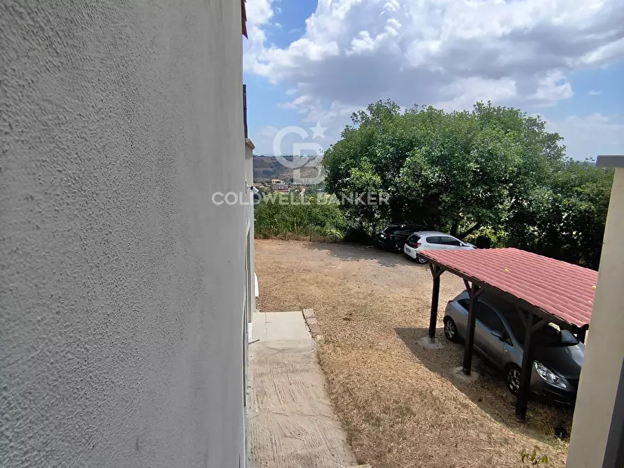 Immagine 17 di Villa in vendita  in Via delle Balatazze a Caltagirone