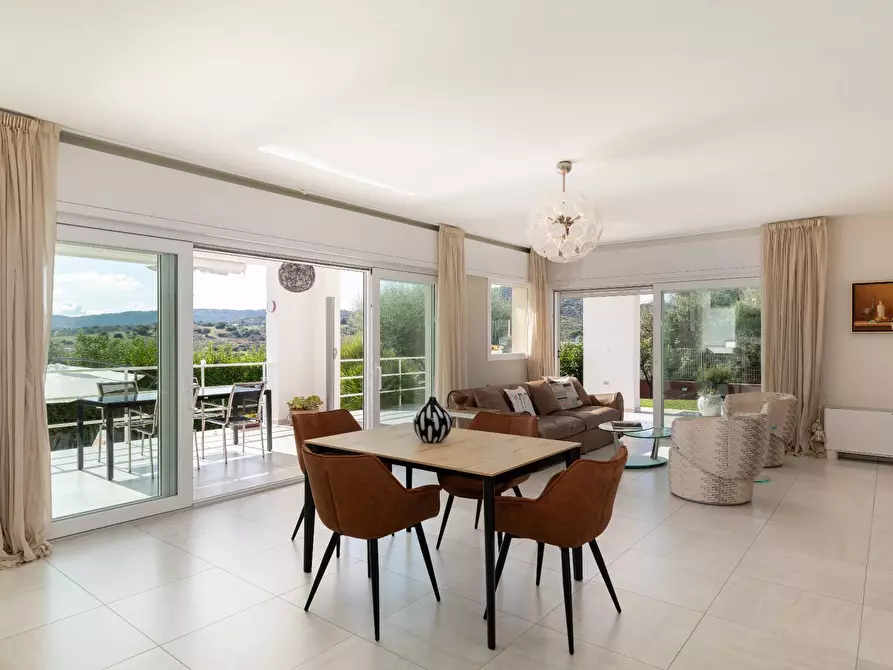 Immagine 9 di Villa in vendita  in Via Sandro Pertini 5 a Galtelli