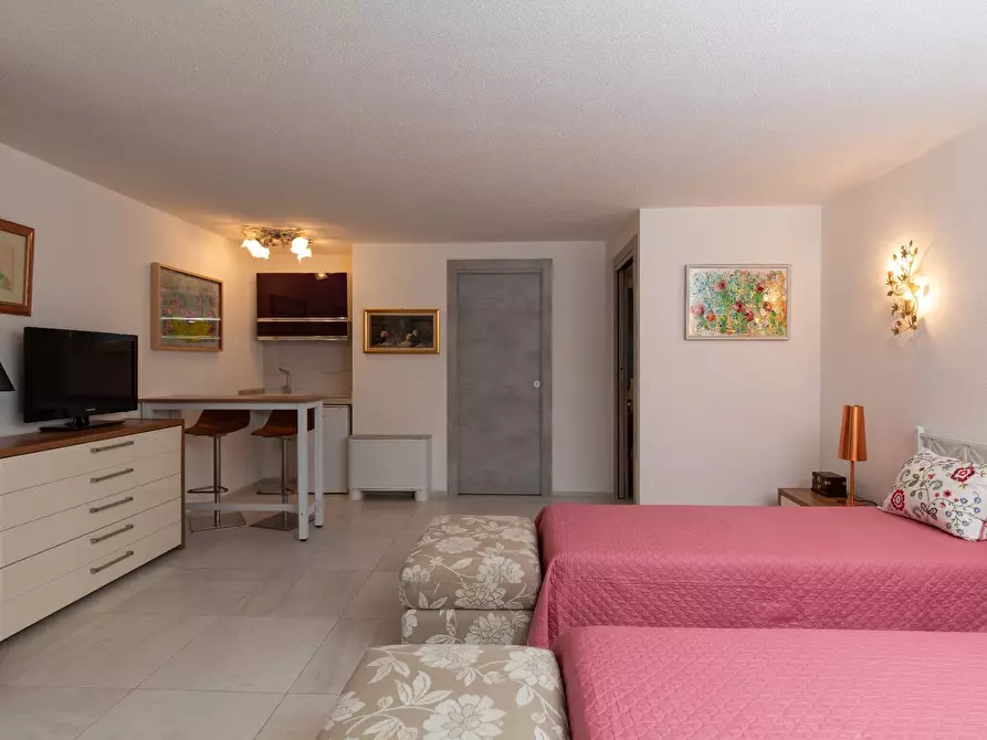 Immagine 21 di Villa in vendita  in Via Sandro Pertini 5 a Galtelli