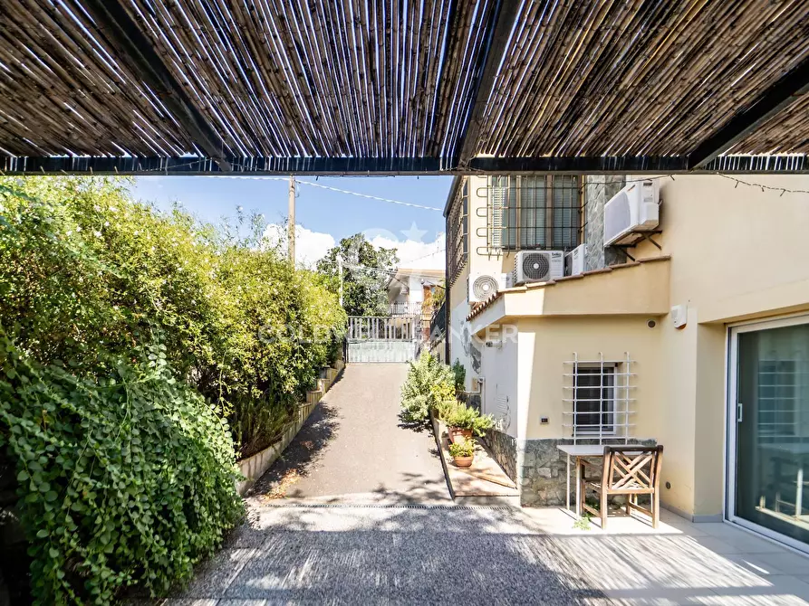 Immagine 23 di Villa in vendita  in Via Giacomo Leopardi 28 a San Gregorio Di Catania