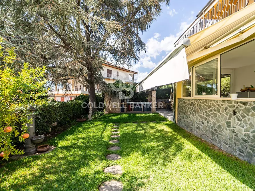 Immagine 25 di Villa in vendita  in Via Giacomo Leopardi 28 a San Gregorio Di Catania