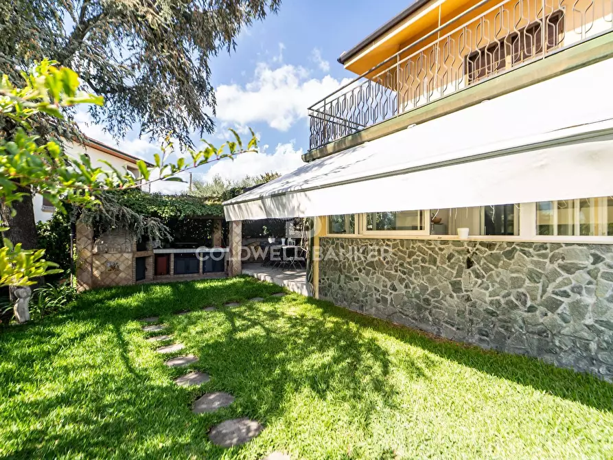 Immagine 26 di Villa in vendita  in Via Giacomo Leopardi 28 a San Gregorio Di Catania