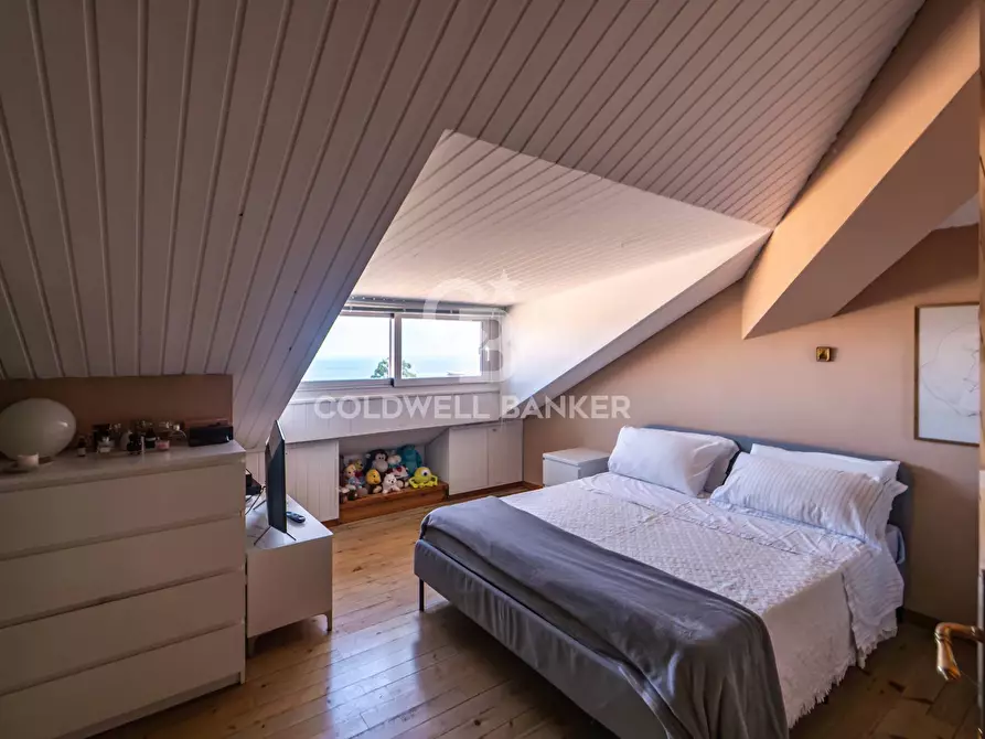 Immagine 57 di Villa in vendita  in Via Giacomo Leopardi 28 a San Gregorio Di Catania