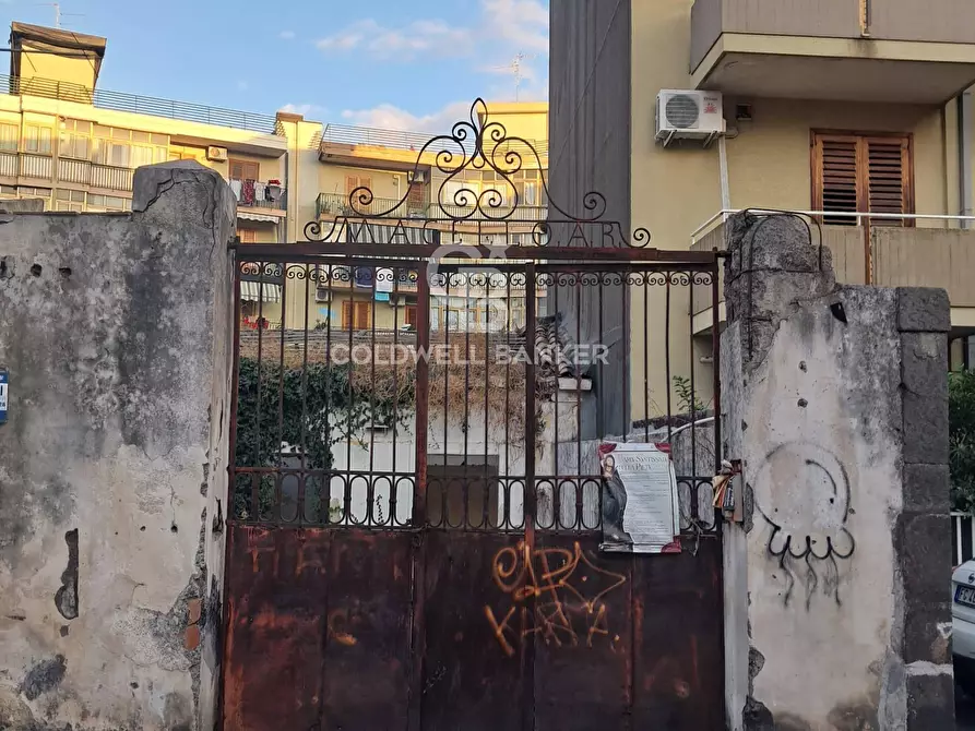 Immagine 2 di Terreno residenziale in vendita  a Acireale