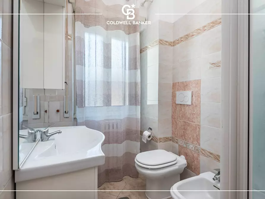 Immagine 10 di Appartamento in vendita  in Viale J. F. Kennedy 99 a Ciampino