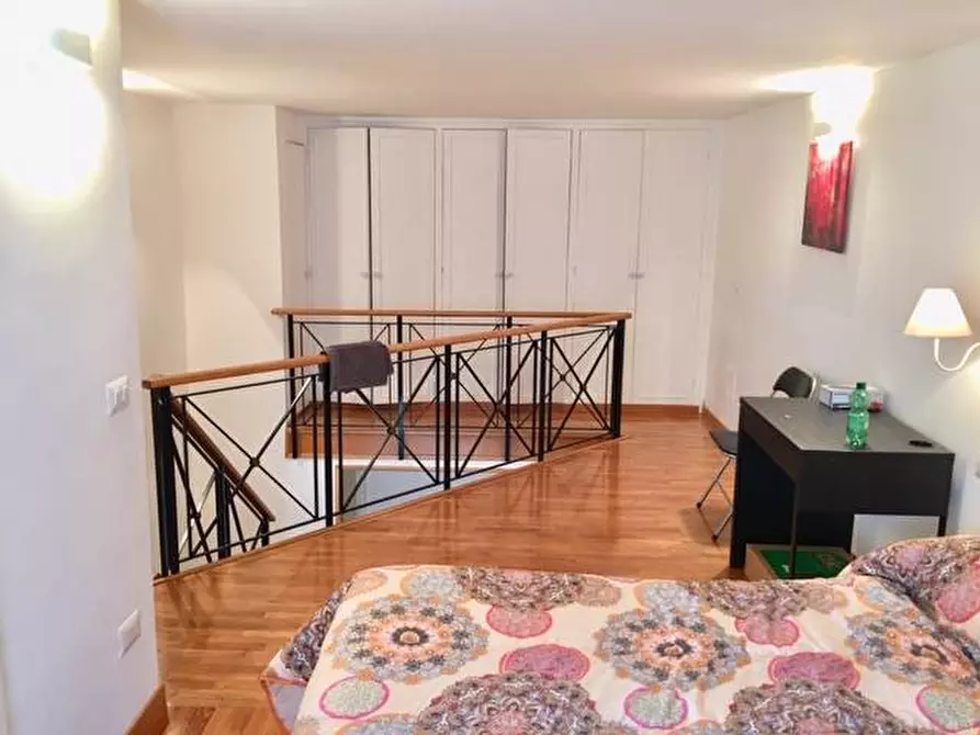 Immagine 3 di Appartamento in vendita  in Via Archimede a Roma