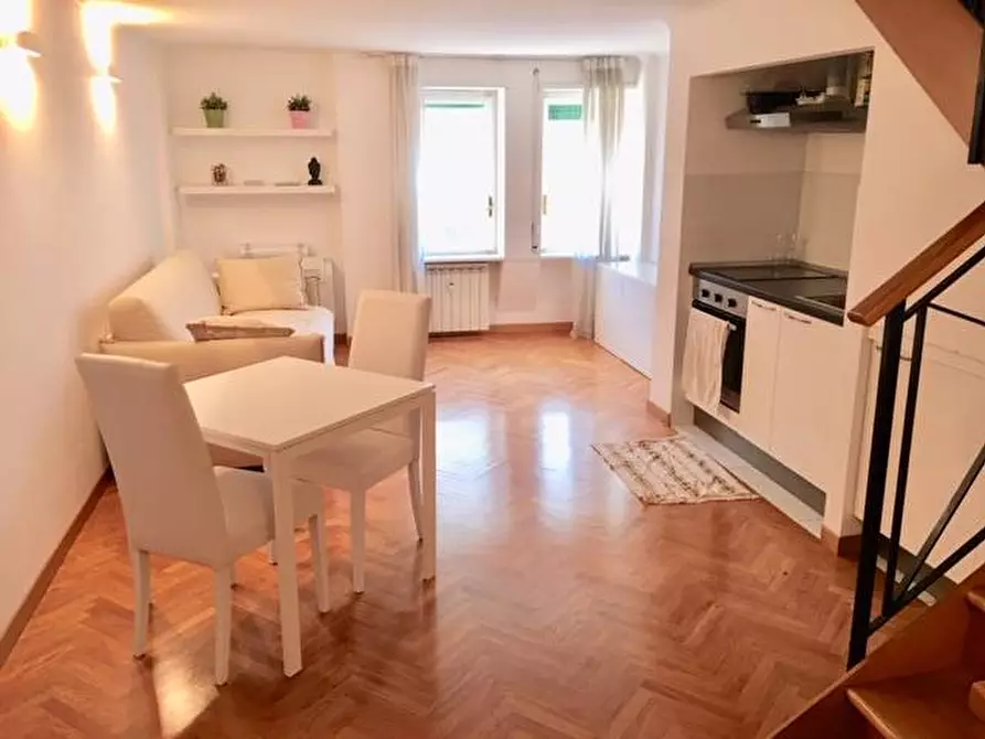 Immagine 5 di Appartamento in vendita  in Via Archimede a Roma