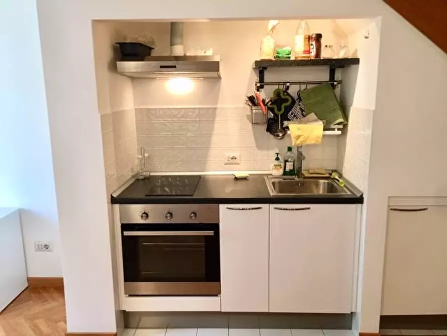 Immagine 6 di Appartamento in vendita  in Via Archimede a Roma