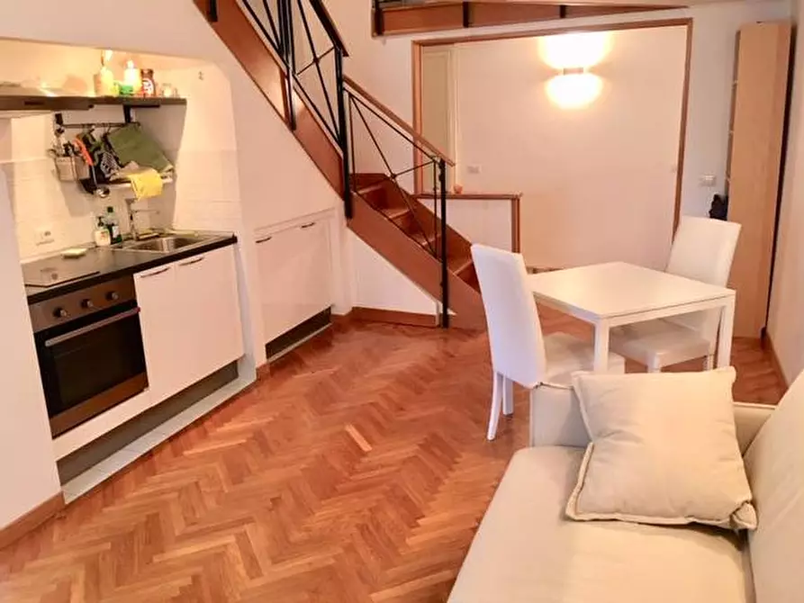 Immagine 11 di Appartamento in vendita  in Via Archimede a Roma