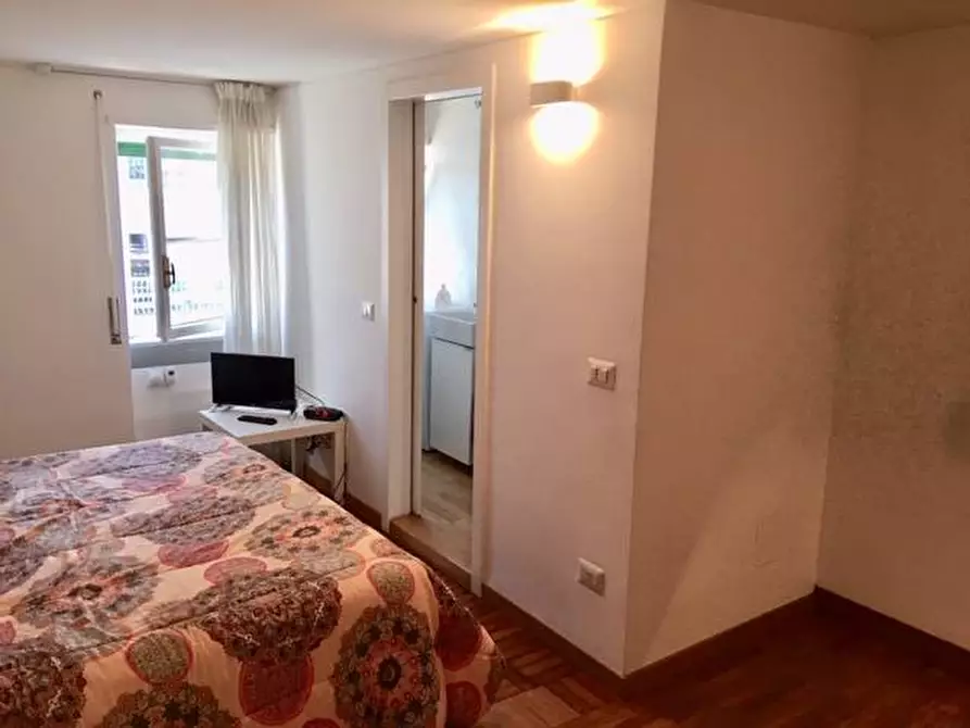 Immagine 12 di Appartamento in vendita  in Via Archimede a Roma