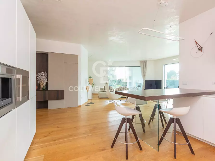 Immagine 9 di Villa in vendita  in Via Roma 90 a Massanzago