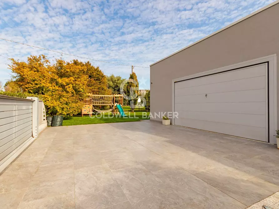 Immagine 22 di Villa in vendita  in Via Roma 90 a Massanzago