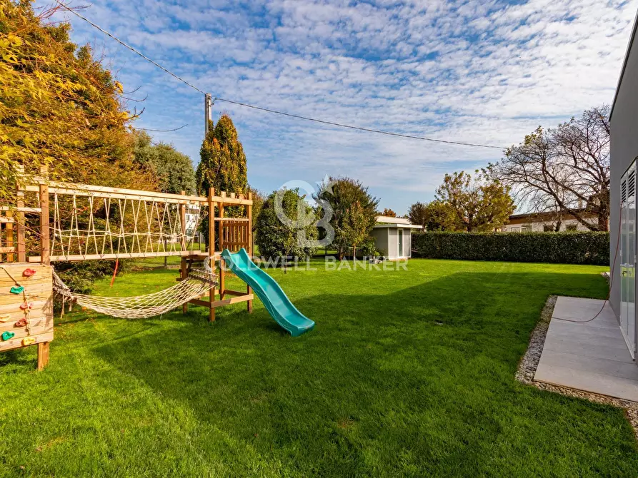 Immagine 24 di Villa in vendita  in Via Roma 90 a Massanzago