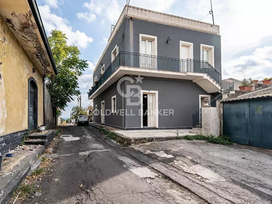casa indipendente in vendita ad Aci Castello