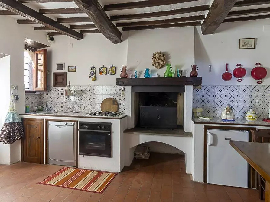 Immagine 5 di Appartamento in vendita  in Vicolo Varese 17 A e B a Pitigliano