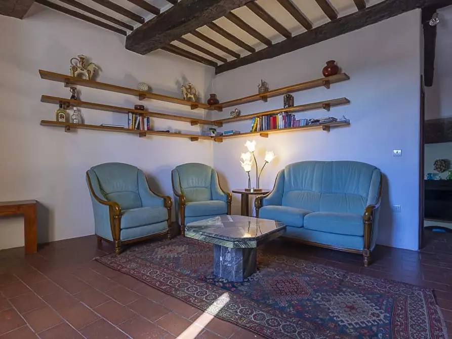 Immagine 16 di Appartamento in vendita  in Vicolo Varese 17 A e B a Pitigliano