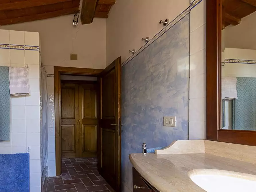 Immagine 29 di Appartamento in vendita  in Vicolo Varese 17 A e B a Pitigliano