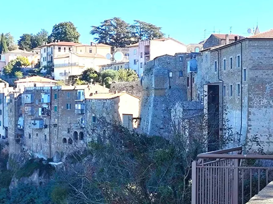 Immagine 33 di Appartamento in vendita  in Vicolo Varese 17 A e B a Pitigliano