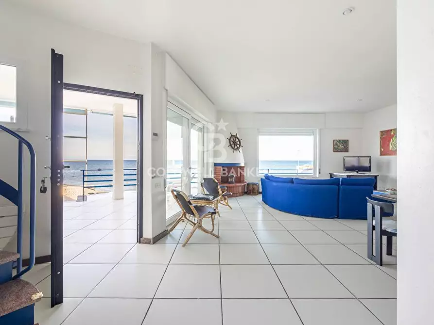 Immagine 13 di Villa in vendita  in Via Fabio Filzi a Santa Marinella