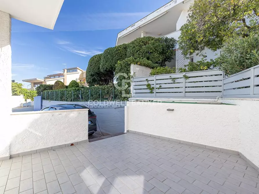 Immagine 25 di Villa in vendita  in Via Fabio Filzi a Santa Marinella