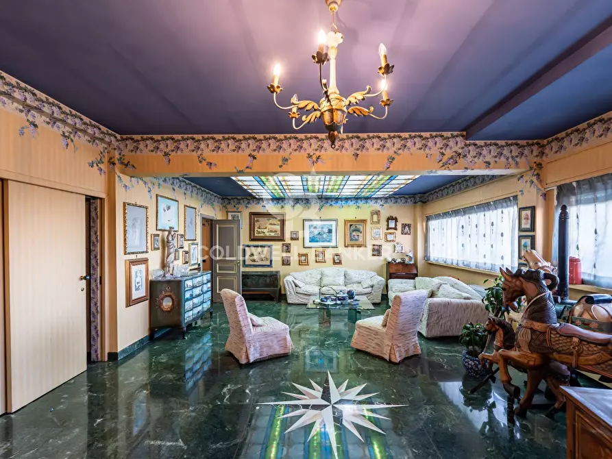 Immagine 4 di Appartamento in vendita  in Piazza Ariosto 13 a Catania